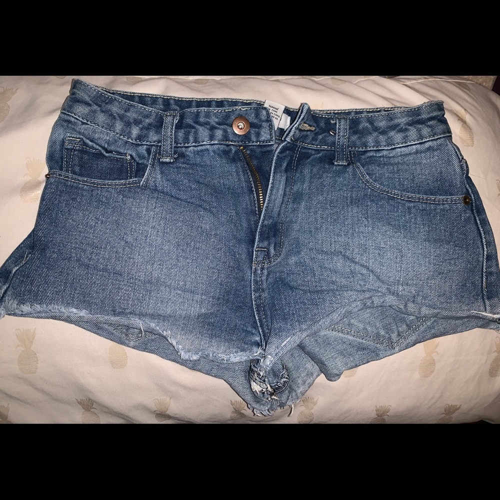 FOREVER 21 SHORTS